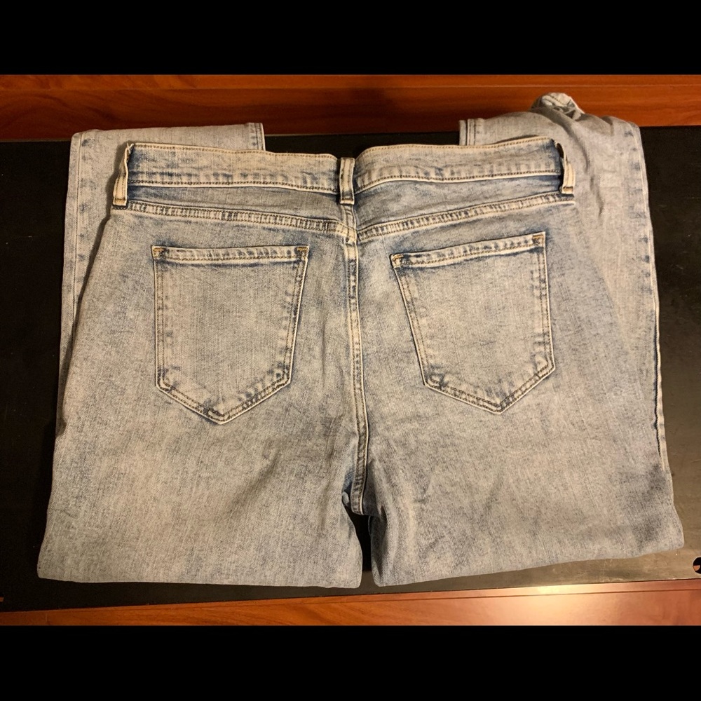 Old Navy Boyfriend Jeans - Picture 3 of 9